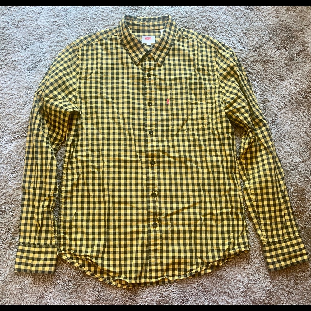 Levis Button Up, Long Sleeve Shirt - Men’s Small
